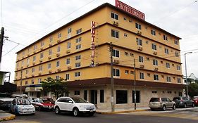 Hotel Impala -Atras Del Ado